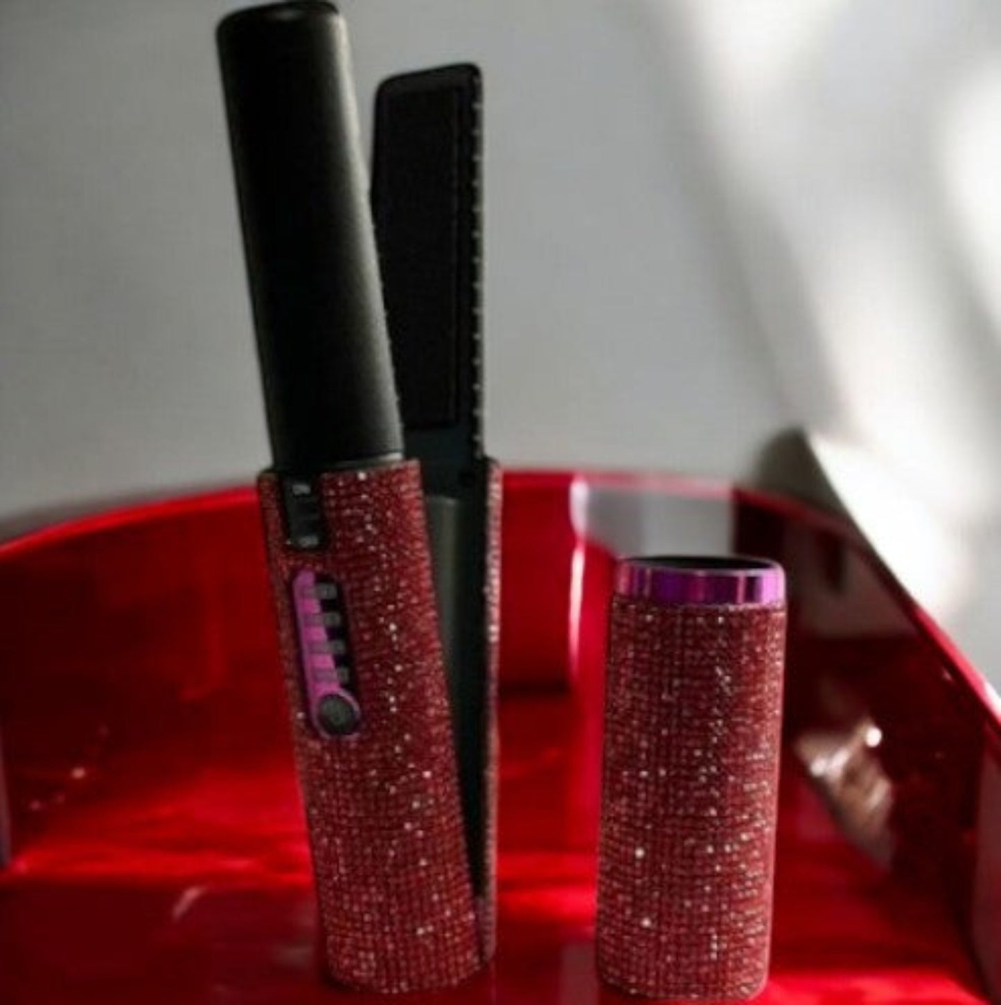 LuxeSleek Portable Straightener